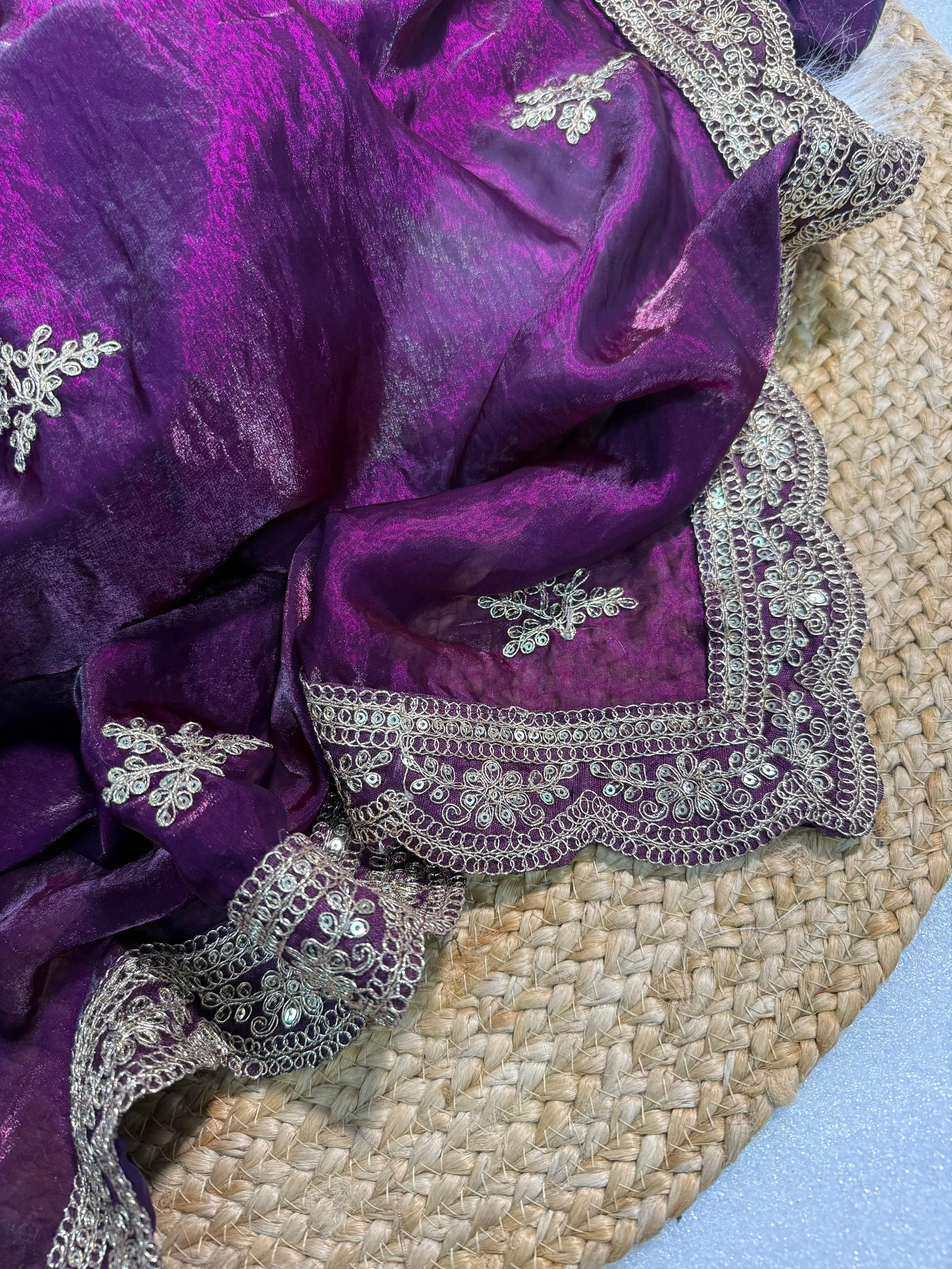 Premium fendy satin fabric Saree - Image 5 in Surat